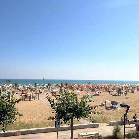 Near In Bibione 54722